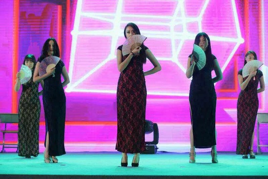 今天还是一如既往的冷！每日轻松一刻1月24日周日版