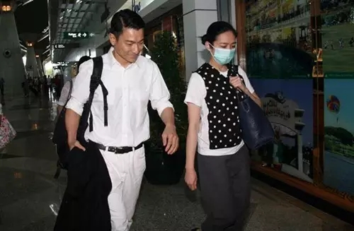 每日晨读国庆节,晨读英语美文新年快乐