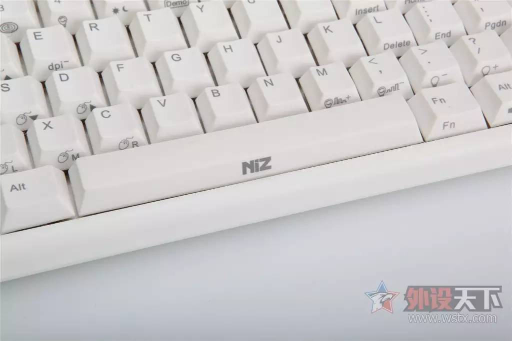 烧友心得3.0到4.0，不止1个进步——NIZRGB75蓝牙4.0静电容键盘工程机测试体验