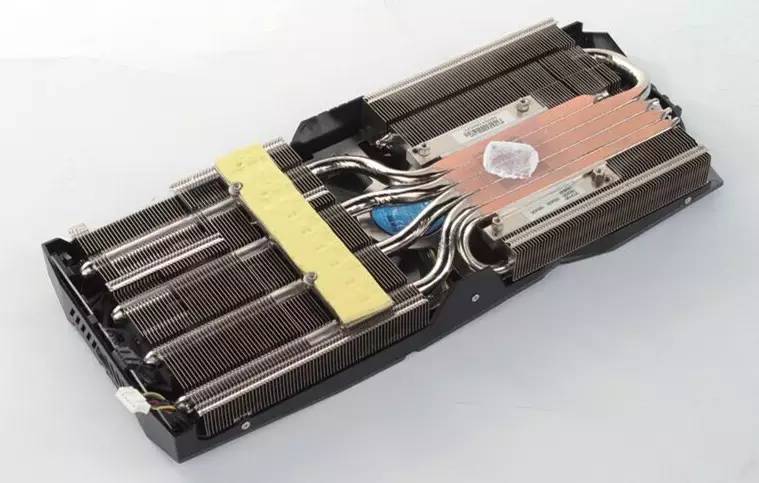 rog鐜╁鍥藉害strixxf120,rogstrix鐜╁鍥藉害鐚涚绯诲垪