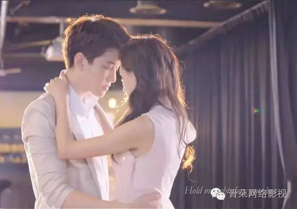 十一补片指南｜不想出去看人潮，就窝在家里跟“老公们”约会吧