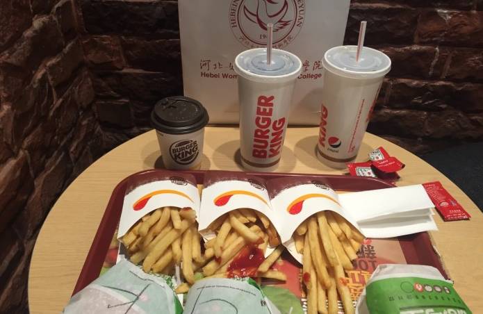 汇华广场小吃街,汇华广场附近美食