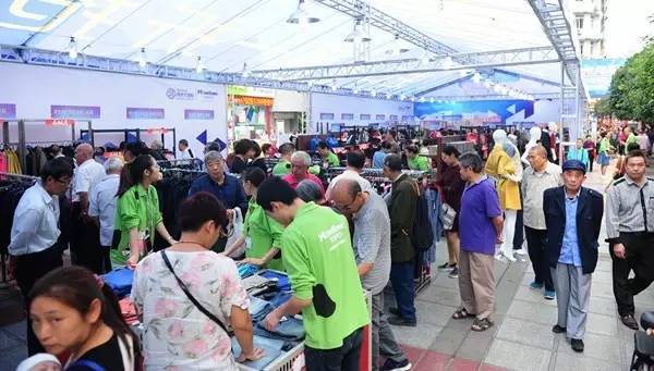 国庆来了完整视频,国庆来重庆从你的全世界路过