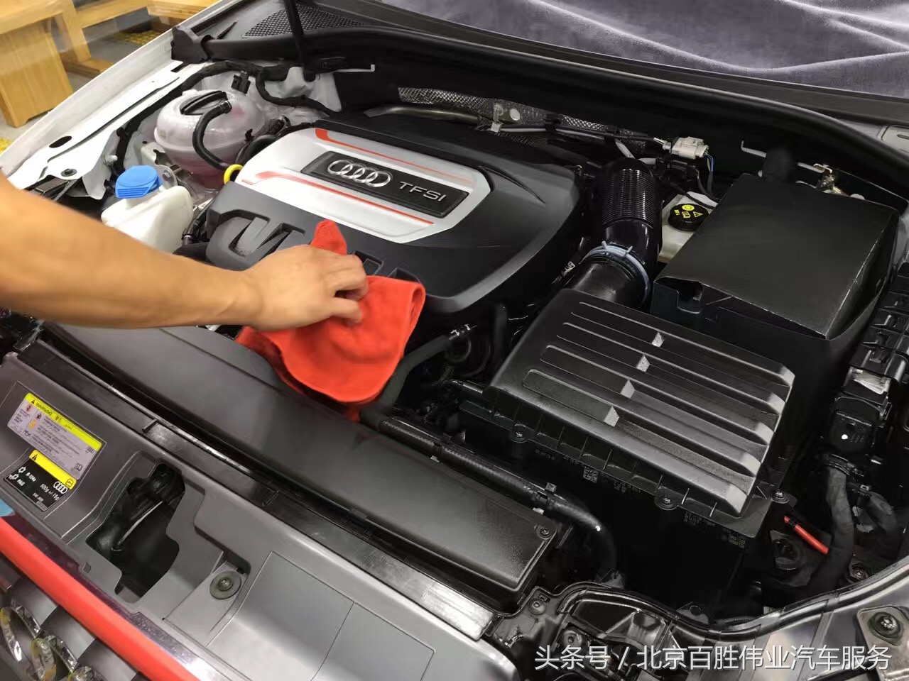 奥迪S3SONAX漆面镀晶施工过程展示