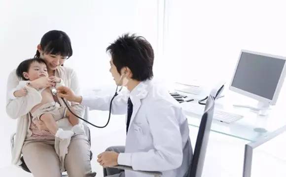 宝宝发烧的简单有效的处理方法,宝宝发烧的处理视频