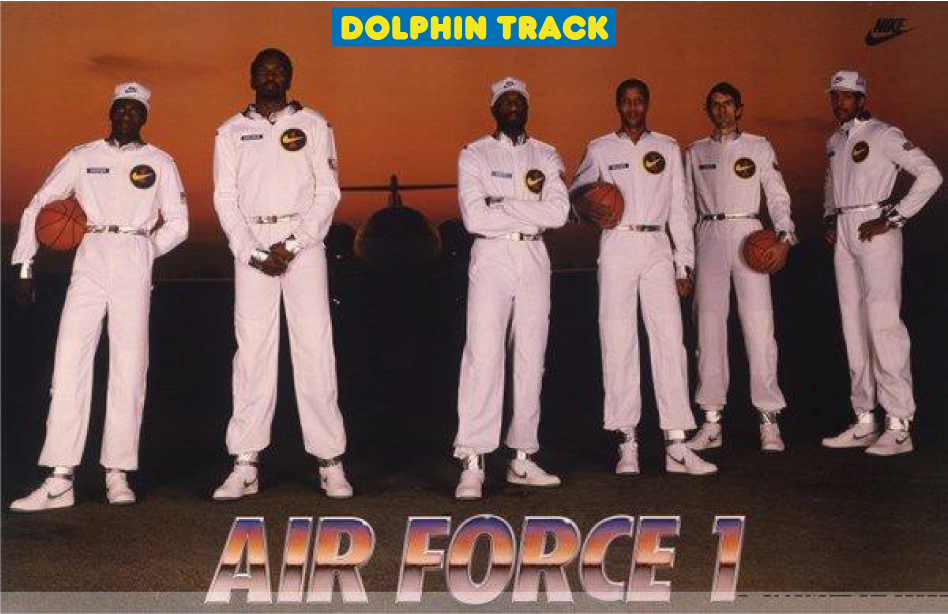 历代空军一号airforce,空军一号airforce1勒脚脖子吗