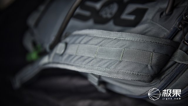 最牛的户外战术背包,好看又实用的军品背包