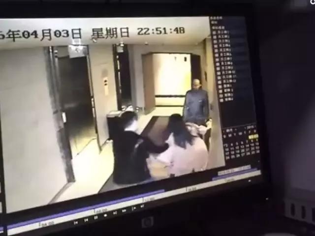 超模gigi防身,超模Gigi因携带大麻被抓