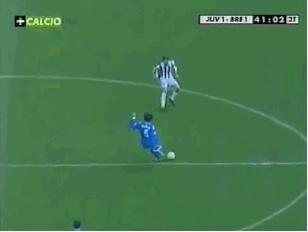 犯罪式过人原版,球王贝利过人精彩盘点