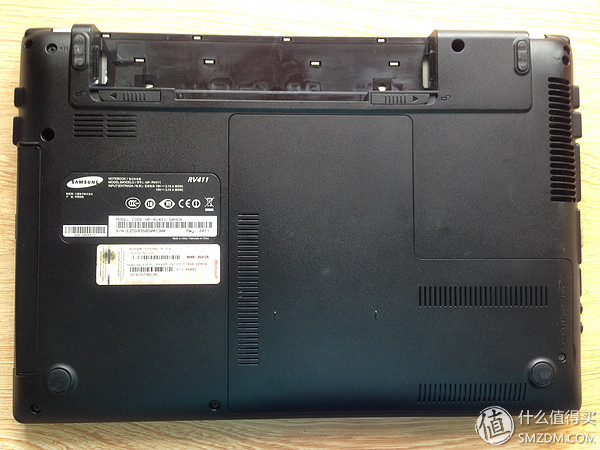 三星rv515笔记本拆机教程,三星rv420笔记本清灰