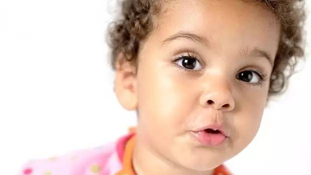 纠正孩子口吃的最有效的方法,正确的口吃矫正方法