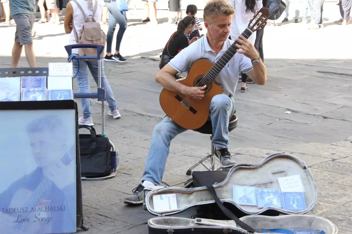 蓝瘦香菇在这里视频,蓝瘦香菇在法国