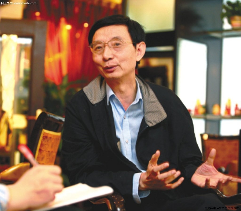 山城走出的“摩帮”大佬身价百亿的他梦想是读书