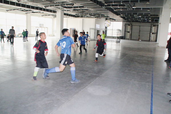 长安东路小学足球比赛,小学足球联赛决赛