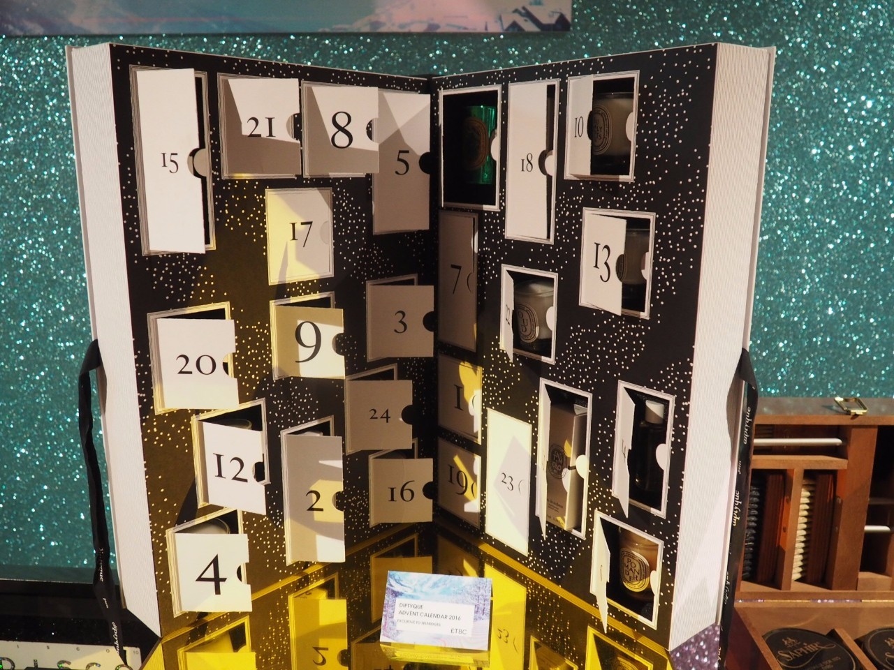 还好这些「圣诞限量」超难买|不然断手断脚过节算怎么回事...