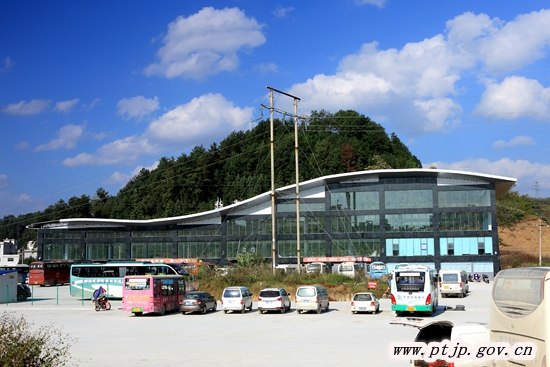 平塘县公路改造,打通道路瓶颈优化道路交通