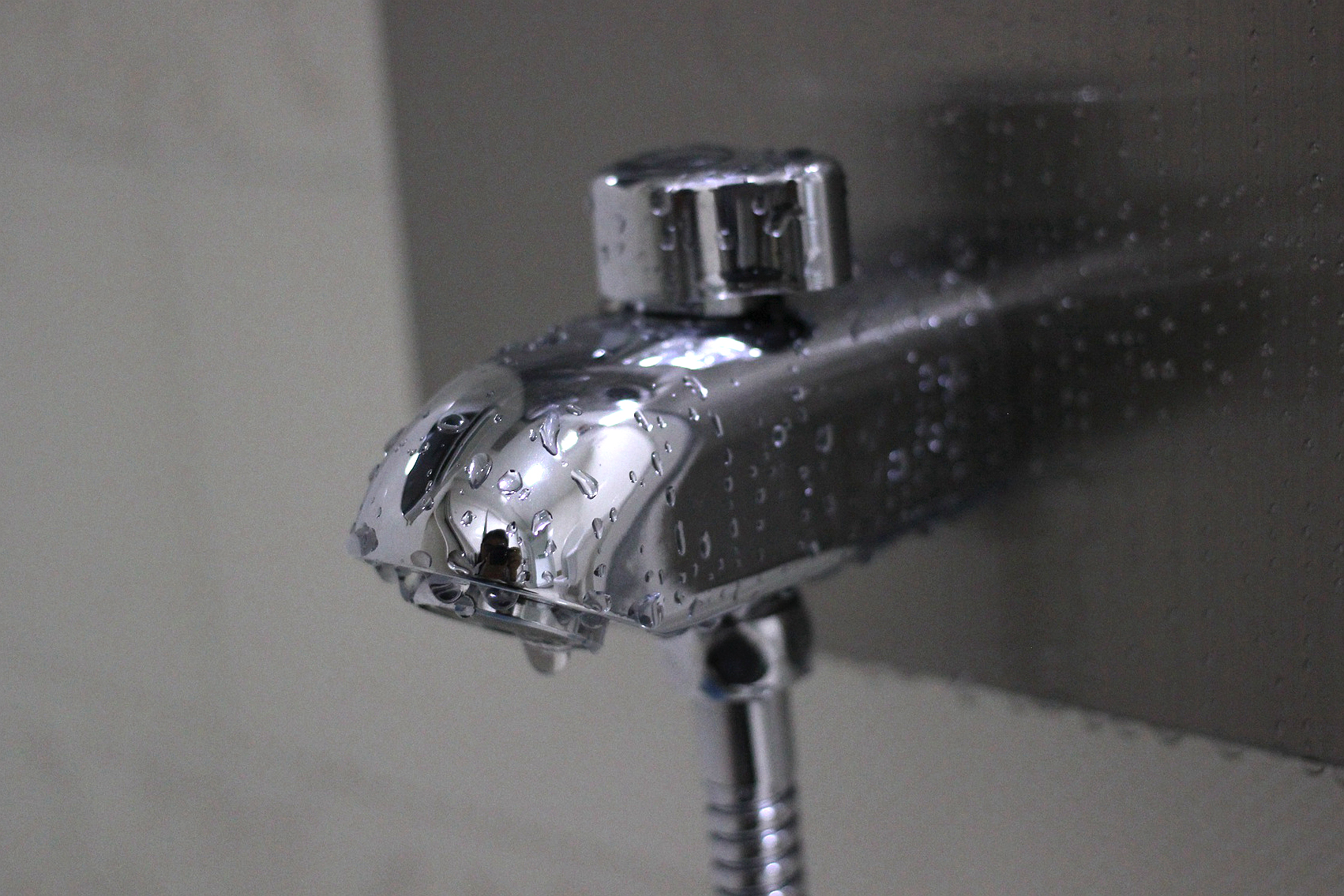 水力发电花洒套装数显,智能恒温淋浴花洒使用