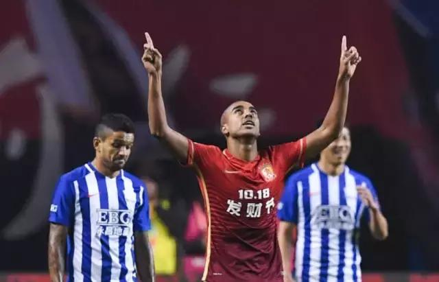 恒大换球衣广告,恒大亚冠决赛更换胸前广告