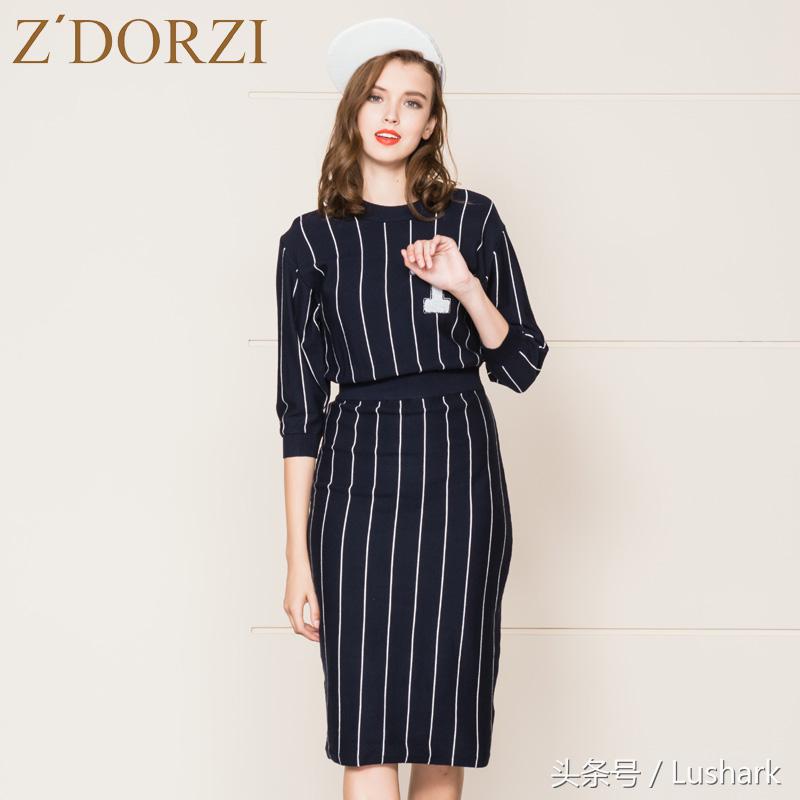 男生看了都会心动的碎花连衣裙,让男朋友热血沸腾的连衣裙