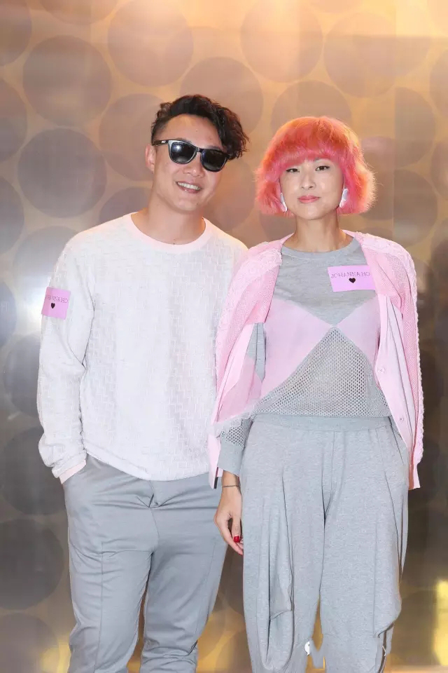 杩峰够楗眬浜嬩欢,杩峰够楗眬