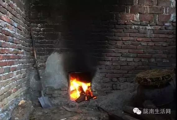甘肃炕怎么烧,西北农村土炕的最新做法