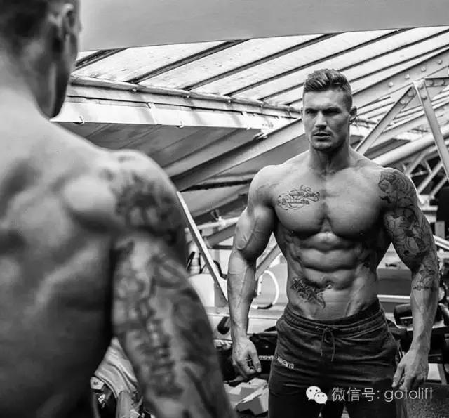 肌肉最猛而且非常帅的肌肉男,180斤胖子和180斤肌肉男对比图