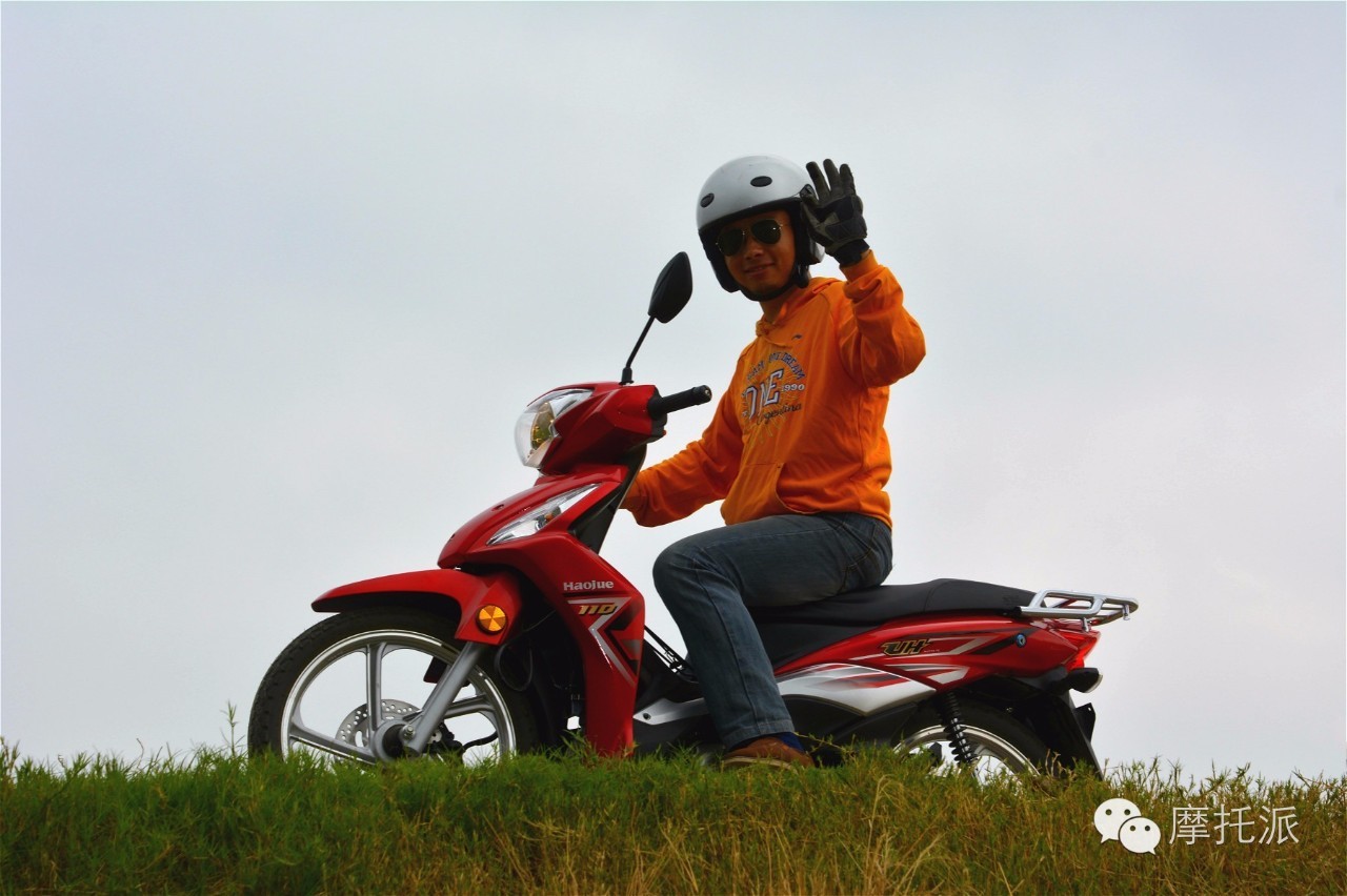 豪爵uh110和威武110s,豪爵铃木uh110摩托车评测