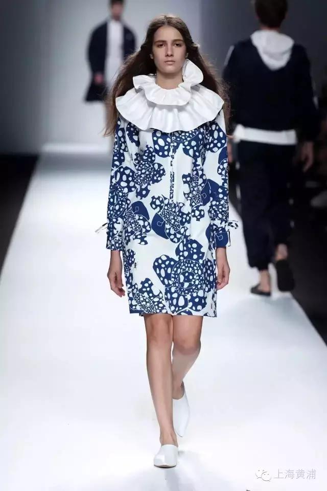 时装周站在时尚的最前沿,时装周最新走秀