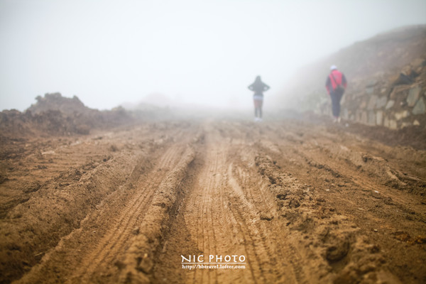 达瓦更扎与牛背山,达瓦更扎和牛背山有啥区别