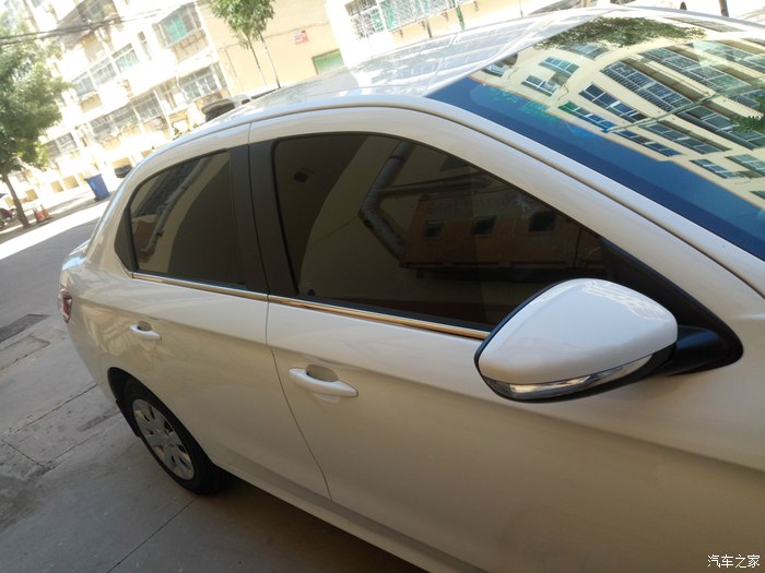 新款标致301幸福版,标致301旅行