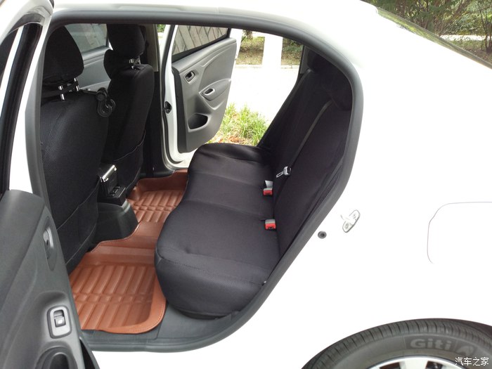 新款标致301幸福版,标致301旅行