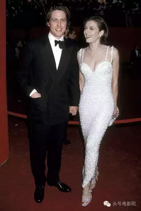 和两个女人生了四个孩子从未结婚休·格兰特究竟渣不渣？