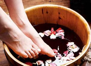 泡脚最佳时机,春季泡脚最佳配方