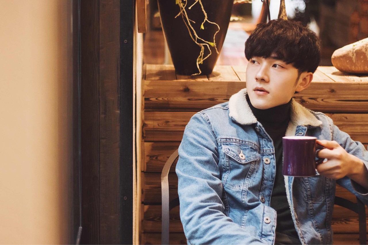 鏍¤崏鐝暱灏忚,灏忚鏍¤崏鐝暱