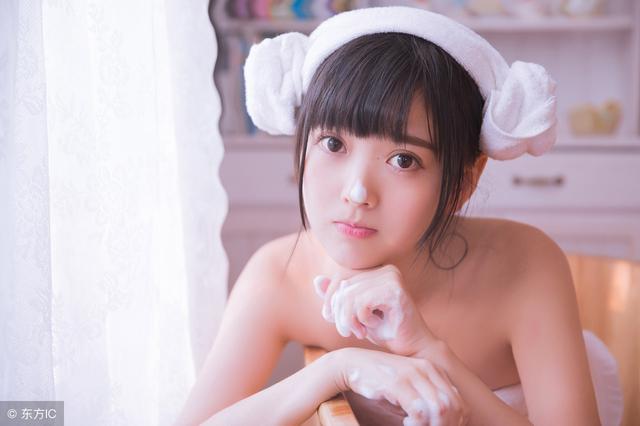 小说：她跟爸爸回老家，却被爷爷传授国粹传承，摆脱了地心引力