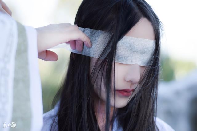 小说：重生，她把未来家家户户都用的床罩做了出来，抓住商机暴富