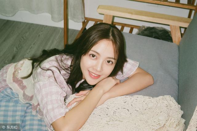 小说:价值几十万玉佩,店老板只给几千,女子不愿,他气急威胁