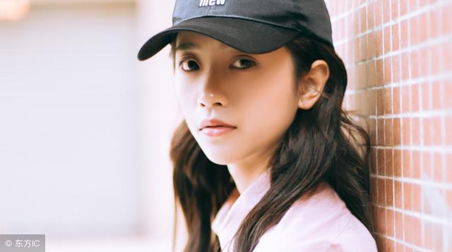 小说：得到天庭聊天群，小伙抢了一个红包，就在下界成为大人物