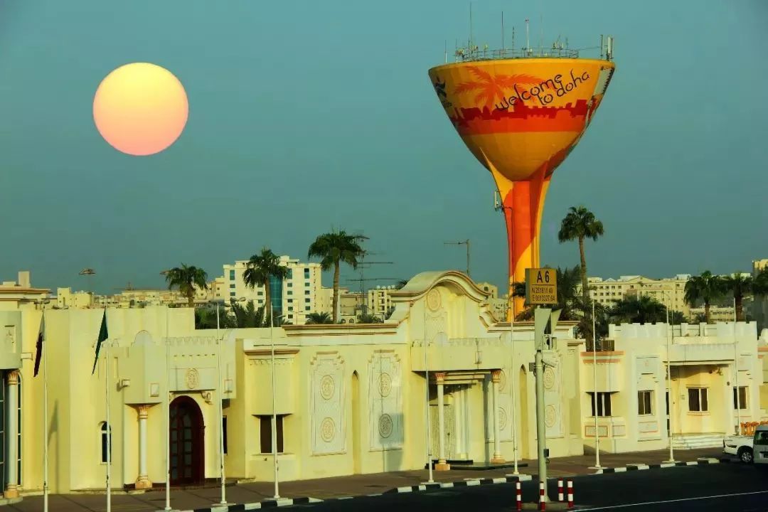 卡塔尔为什么花2000亿办世界杯,卡塔尔为什么花200亿元办世界杯