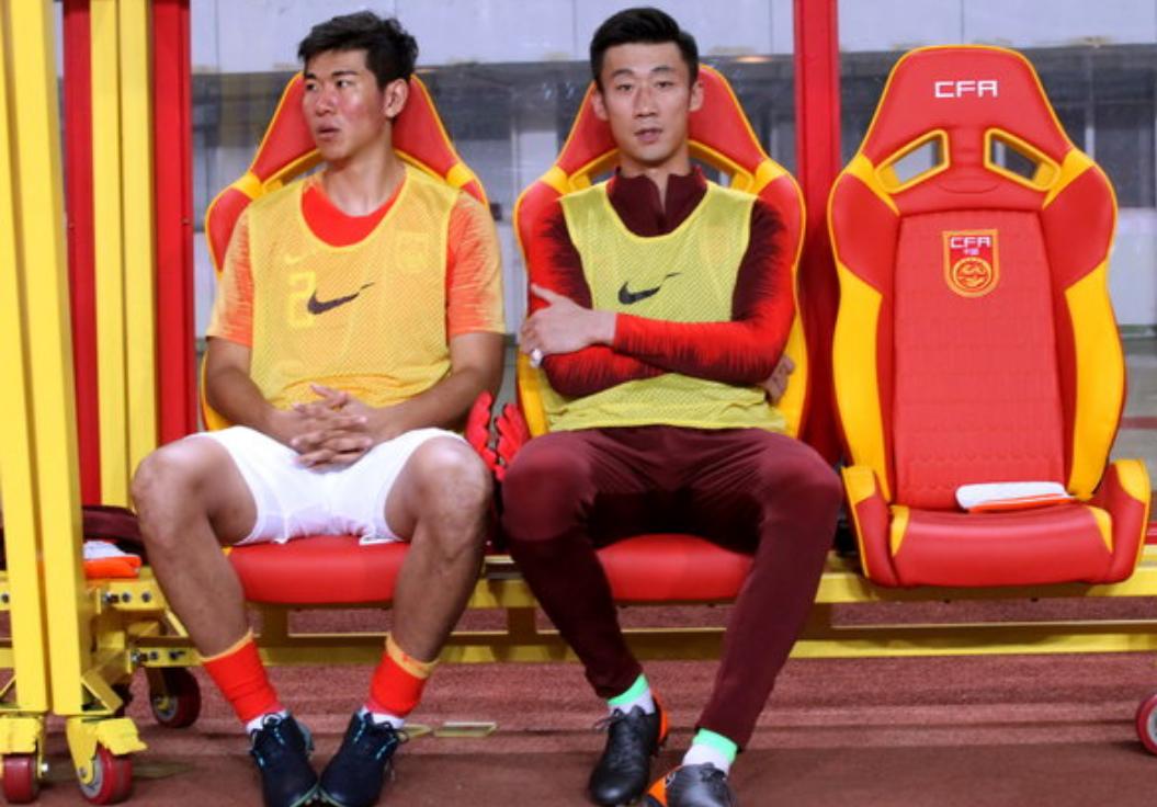 曲艺界顶级嘲讽国足，李铁敛财手段被曝光，一亿存款只是冰山一角