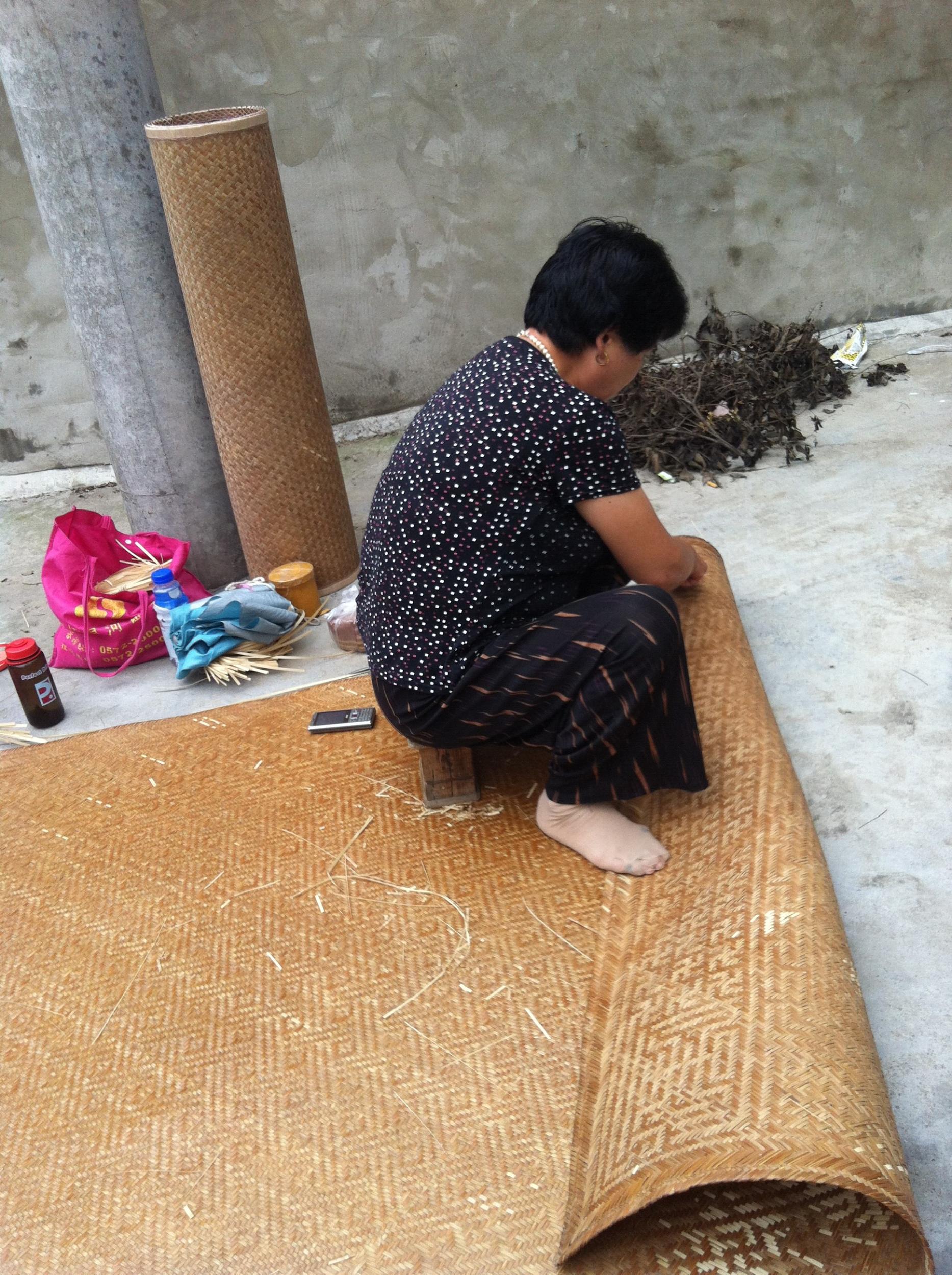 竹块凉席为啥淘汰了,凉席为何正在被年轻人抛弃