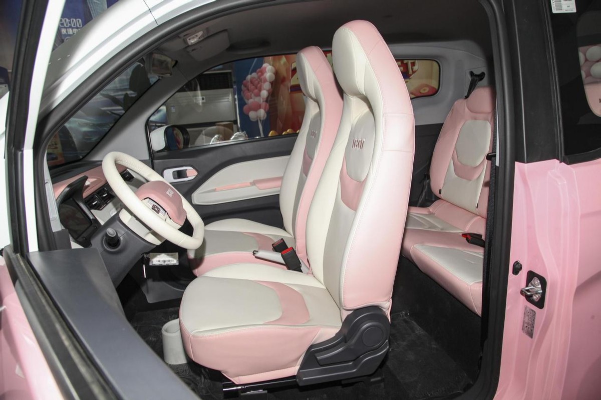 粉白设计太讨喜，售价4.752万，QQ冰淇淋桃欢喜能成为代步新宠吗