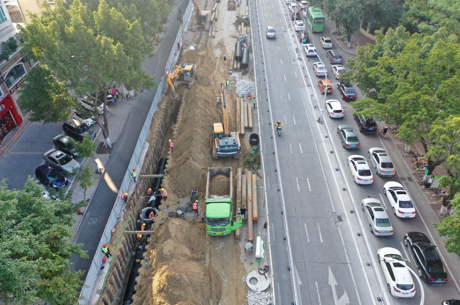 空调一键智能清洁,智能家电清洗一体机清洗空调
