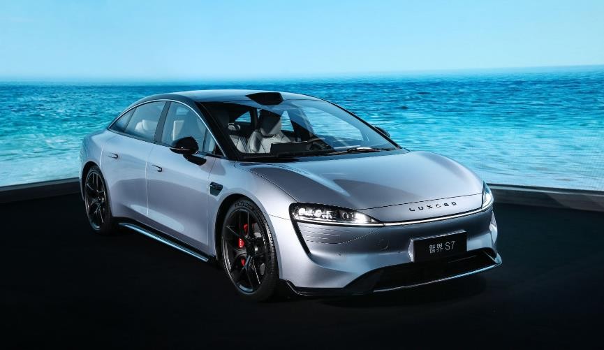 新款智界s7哪款最好,新款智界s7售价24.98万起