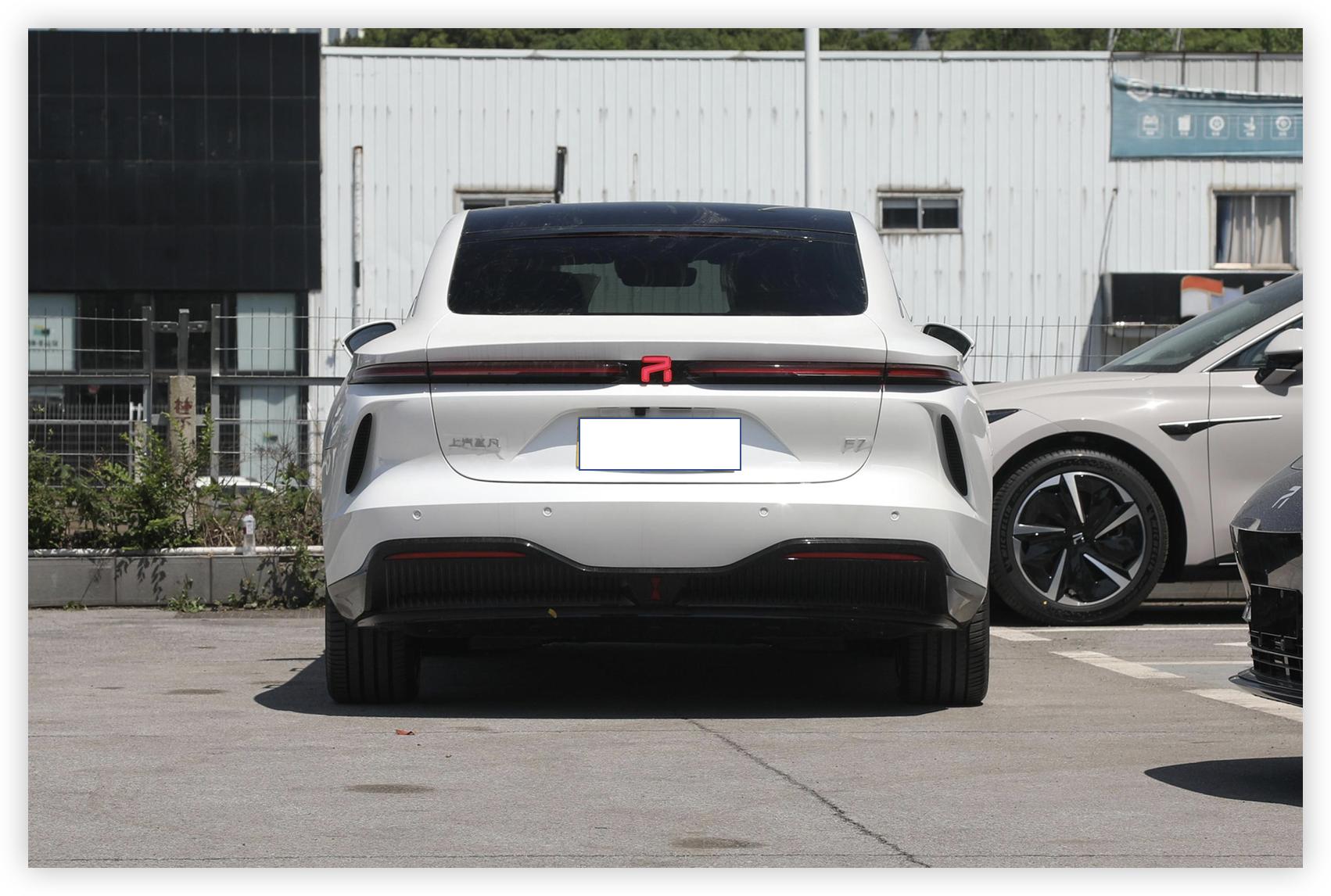 飞凡F7汽车车系哪个最值得购买,试驾飞凡f7四驱版视频