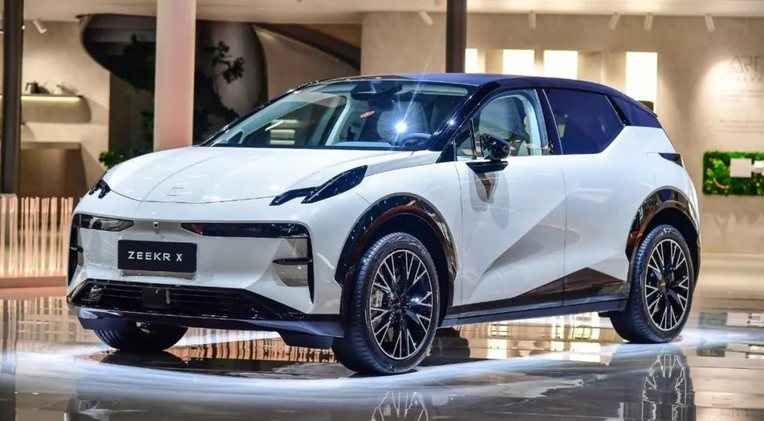 日本皮尺量红旗,日本皮尺量比亚迪