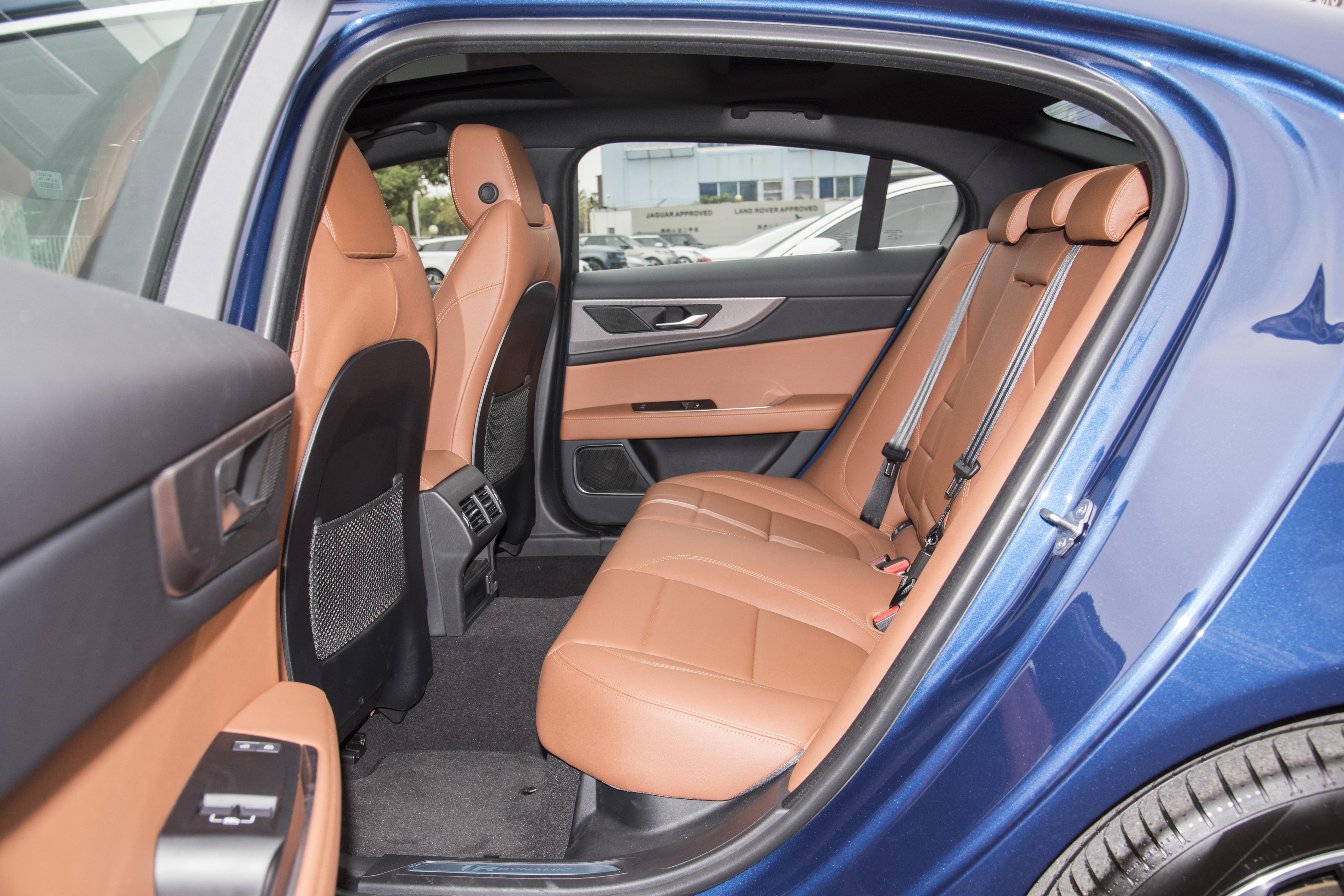 捷豹xel是8at吗,捷豹XEL低配落地价