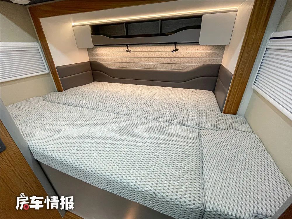 依维柯房车短轴高顶四驱b型房车,依维柯房车推荐10万到20万之间7座