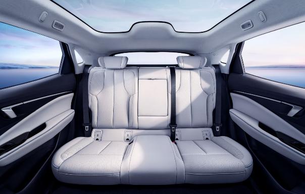 别克electrae4实车曝光,别克e4上市优惠政策