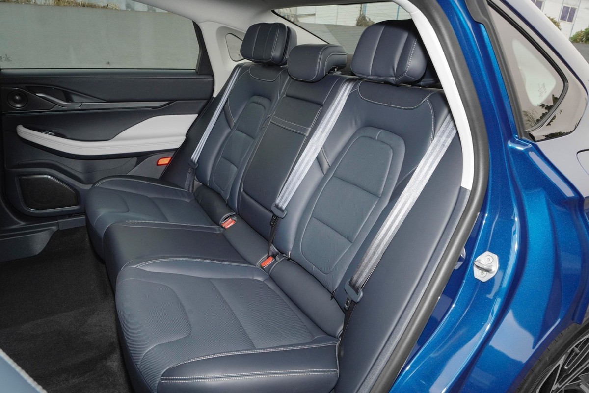 鍏ㄦ柊鏋楄偗z瀹炴媿,鍏ㄦ柊鏋楄偗z瀹炶溅璧忛壌